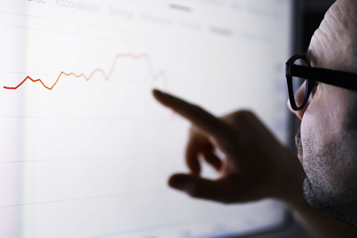 How does GDP growth affect corporate earnings.